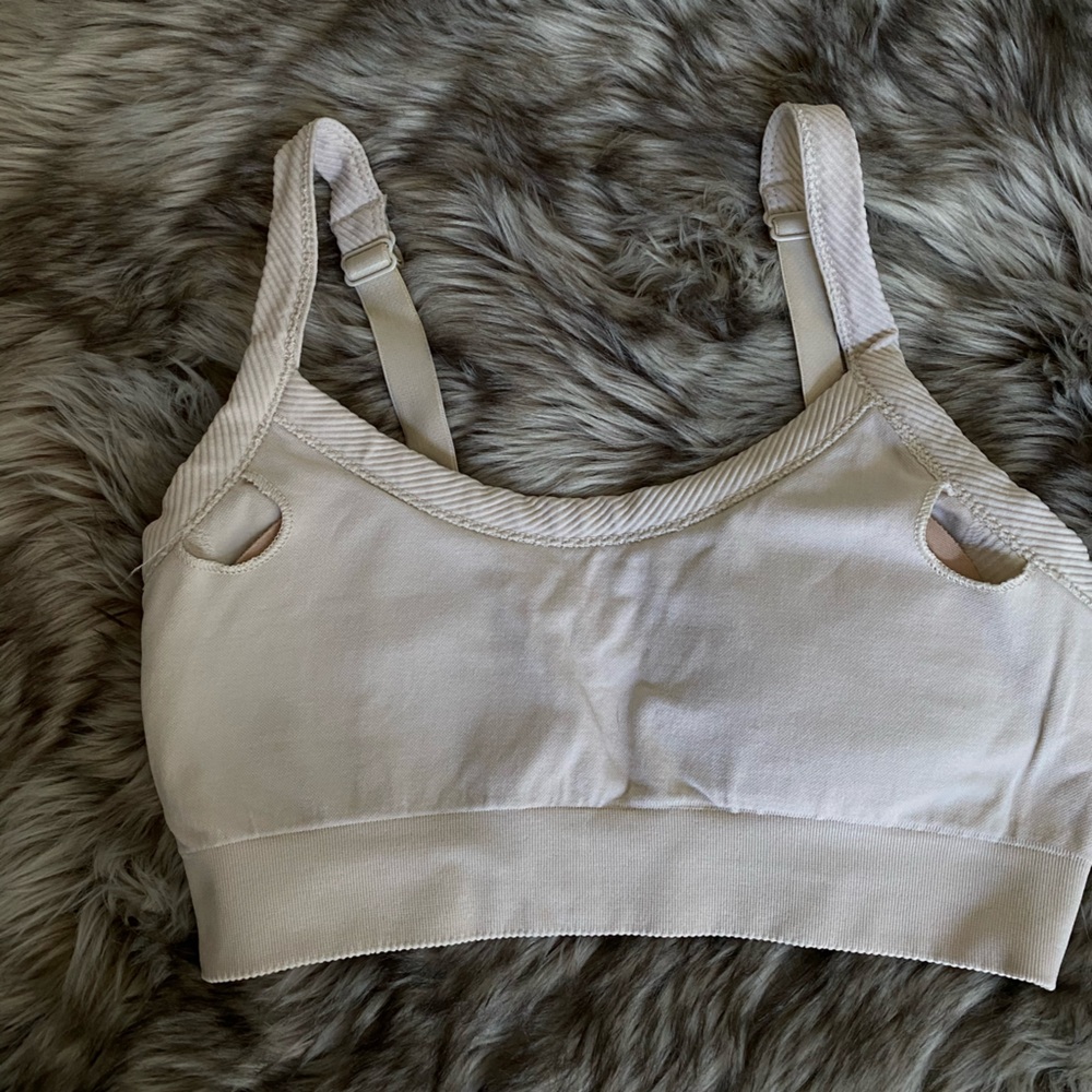 NWOT PowerSoft Set - Seamless Ribbed Sports Bra & High-Waisted  7/8 Joggers - Picture 13 of 13